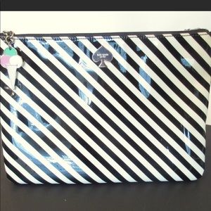 Kate Spade ♠️ pouch.